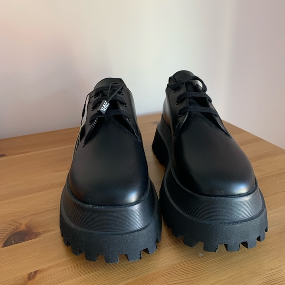 Zara Shoes - Picture 1 of 9